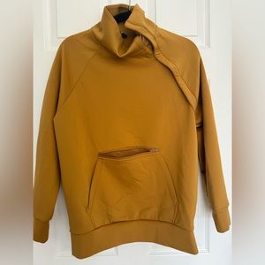 Nike gold quarterzip